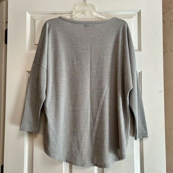 Uget Women’s Oversized Gray Sweater Size Medium - Picture 2 of 7